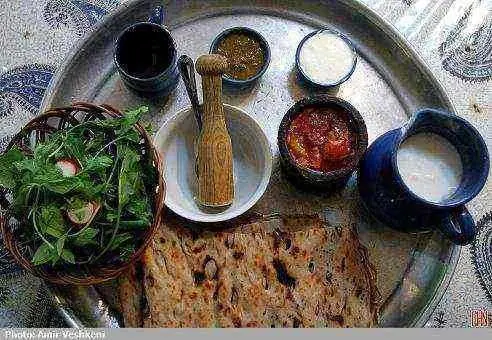 دانلود pdf کتاب آموزش آشپزی (غذاهای محلی و متنوع) رایگان