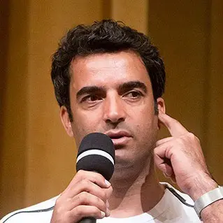 منوچهر هادی