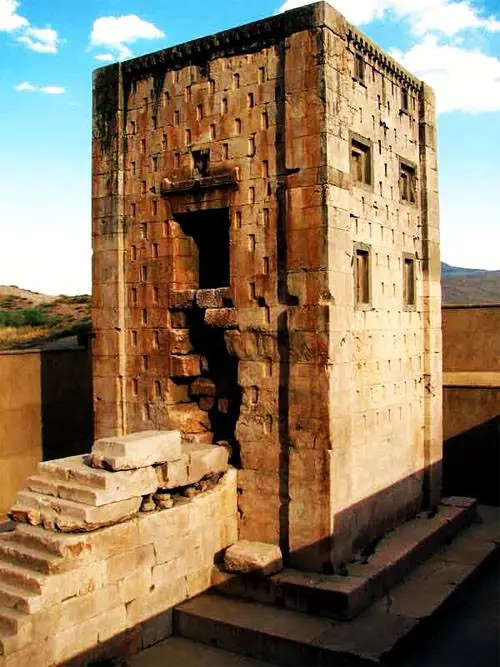 دانلود pdf کتاب پورپیرار و کعبه زرتشت1 ناصر پورپیرار