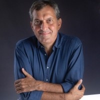 ماریو کالابرزی