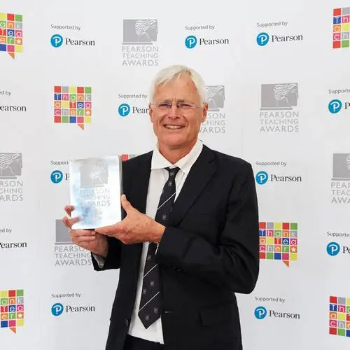 اشلی لاگرینج