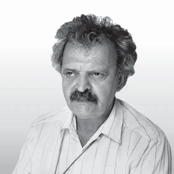 محمود مشرف آزاد تهرانی