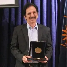 داریوش احمدی